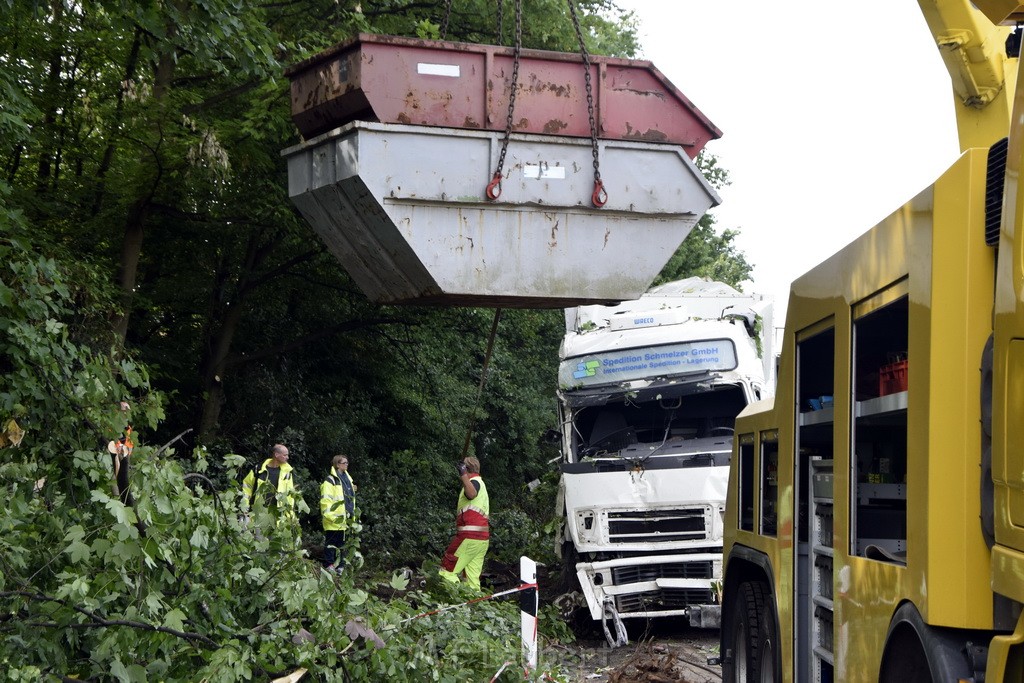 Schwerer VU A 3 Rich Oberhausen Hoehe AK Leverkusen P679.JPG - Miklos Laubert